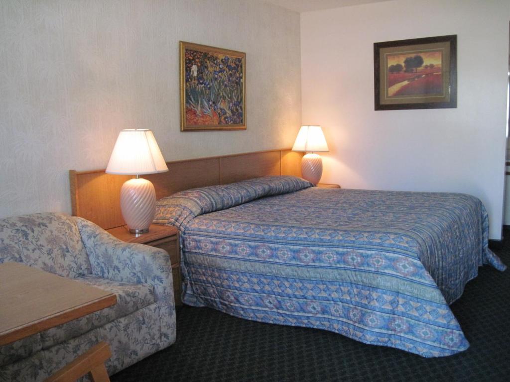 Alpine Motel Hope Room photo